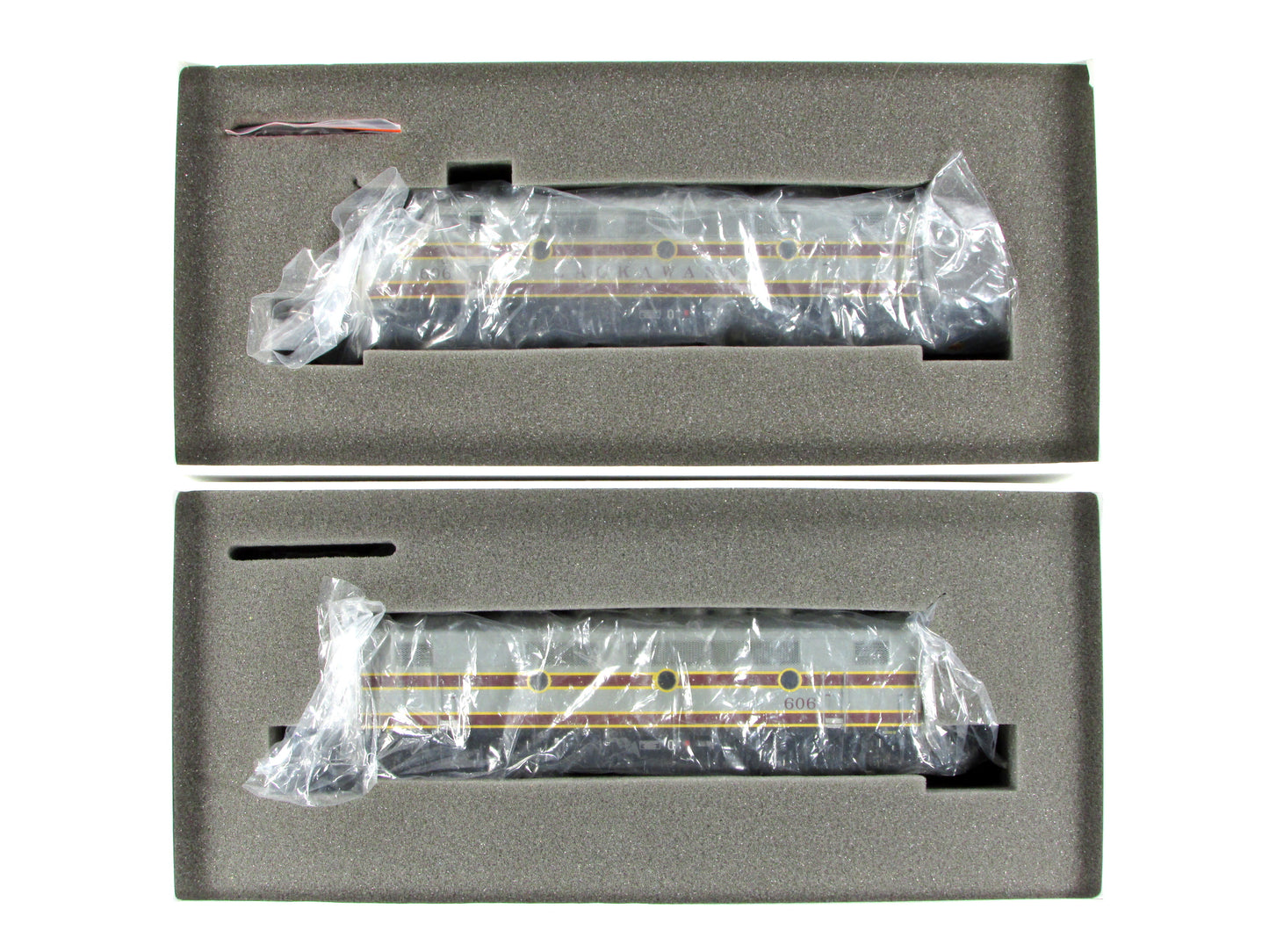 HO Scale ***LACKAWANNA*** F3A F3B Phase 1 Locomotive Set #606 ---- Athearn G2530