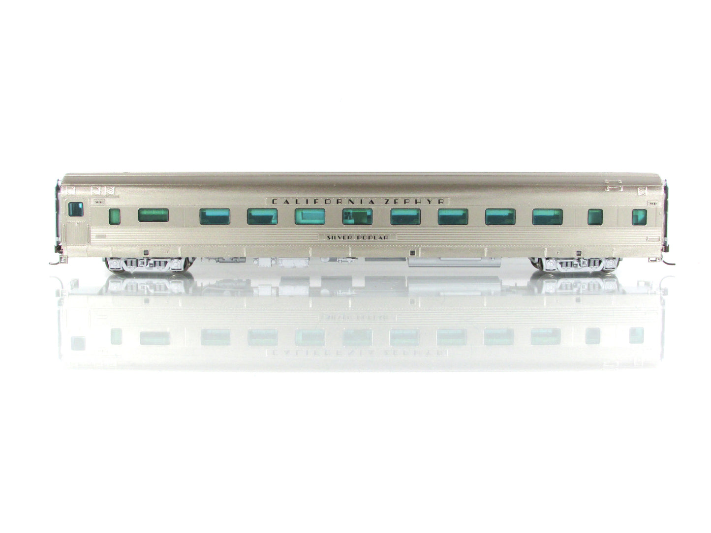 HO Scale ***WP CA ZEPHYR*** SILVER POPLAR Sleeper #872 ---Broadway 1521, Lighted
