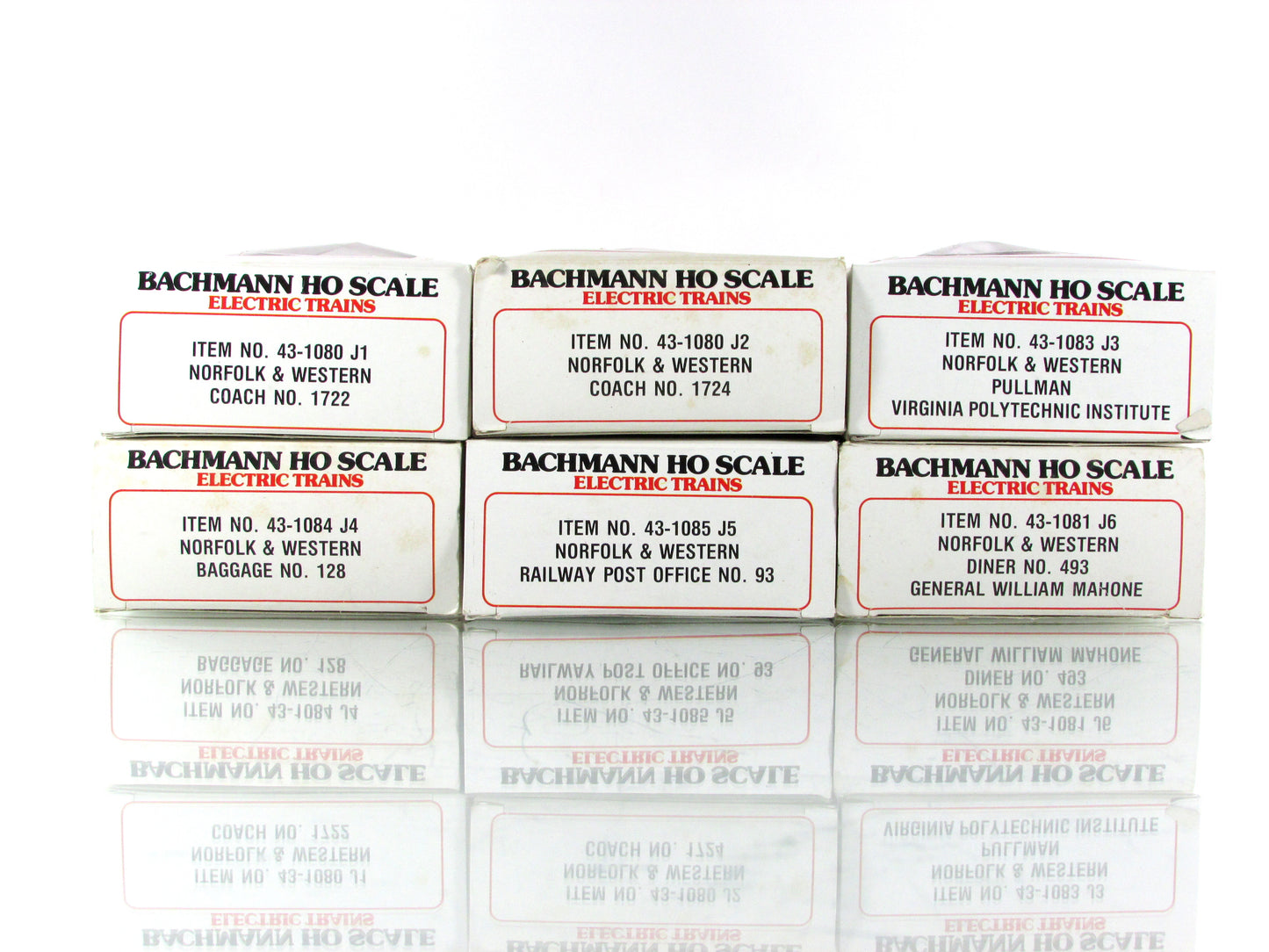 HO Scale NORFOLK & WESTERN **POWHATAN ARROW** Passenger  Set - Bachmann 43-1291