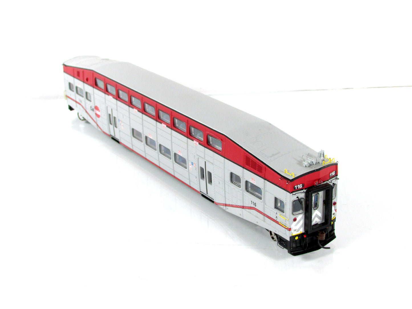 HO Scale ***CALTRAIN*** Bombardier Commuter Control Car #116 -- Athearn 25531