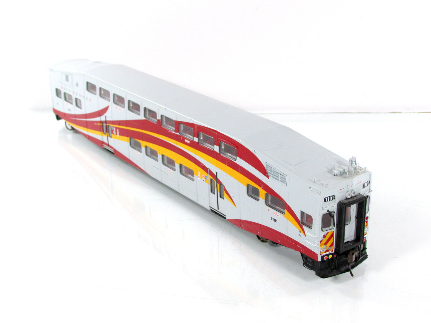 HO Scale **NEW MEXICO RAIL RUNNER** Bombardier Control Car #1101 -Athearn 25502