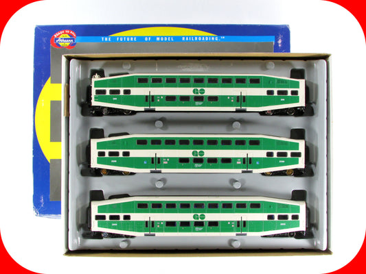 HO Scale ***GO TRANSIT*** Bombardier Bi-Level Commuter Car 3-Set - Athearn 2581