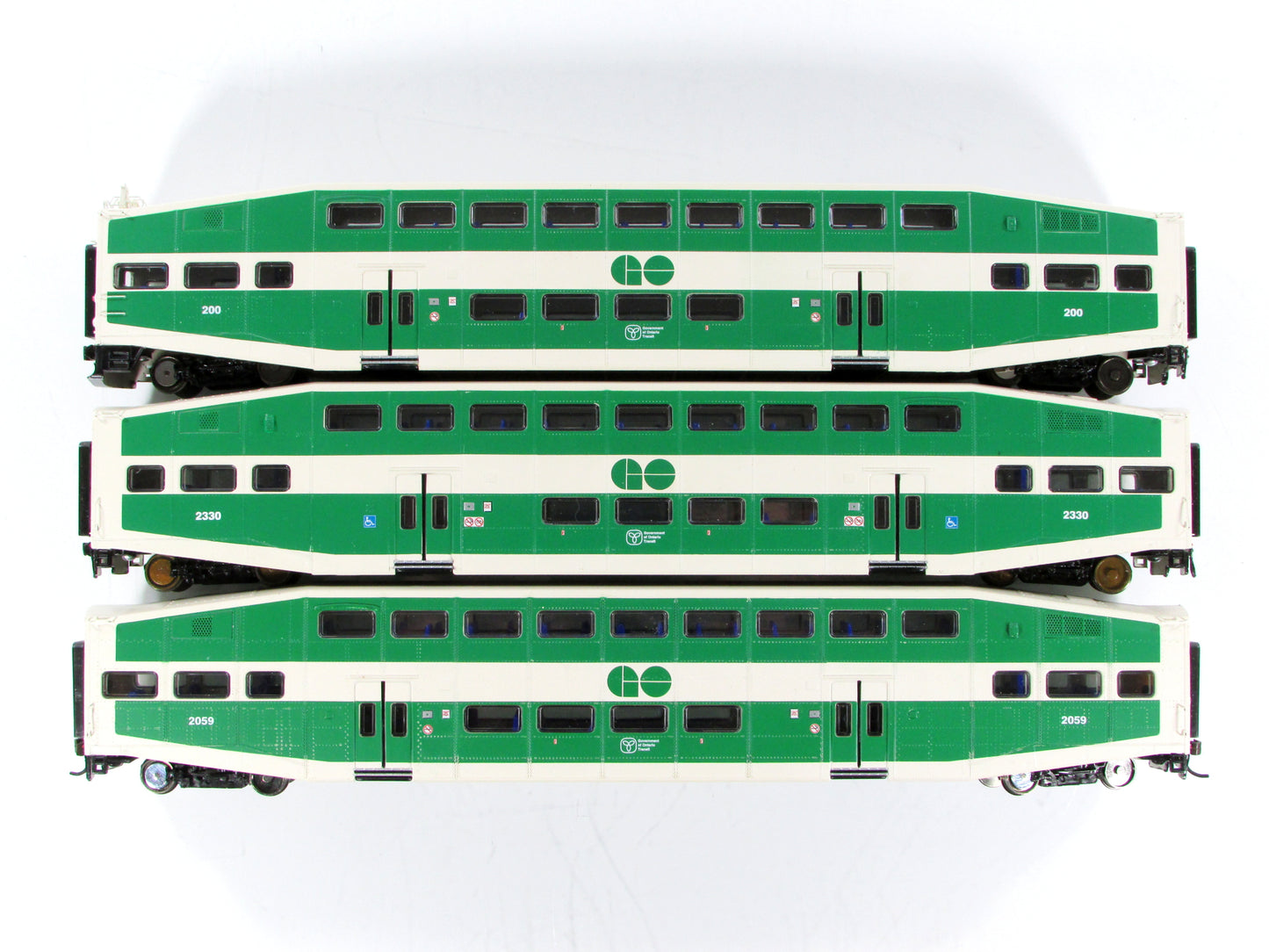 HO Scale ***GO TRANSIT*** Bombardier Bi-Level Commuter Car 3-Set - Athearn 2581