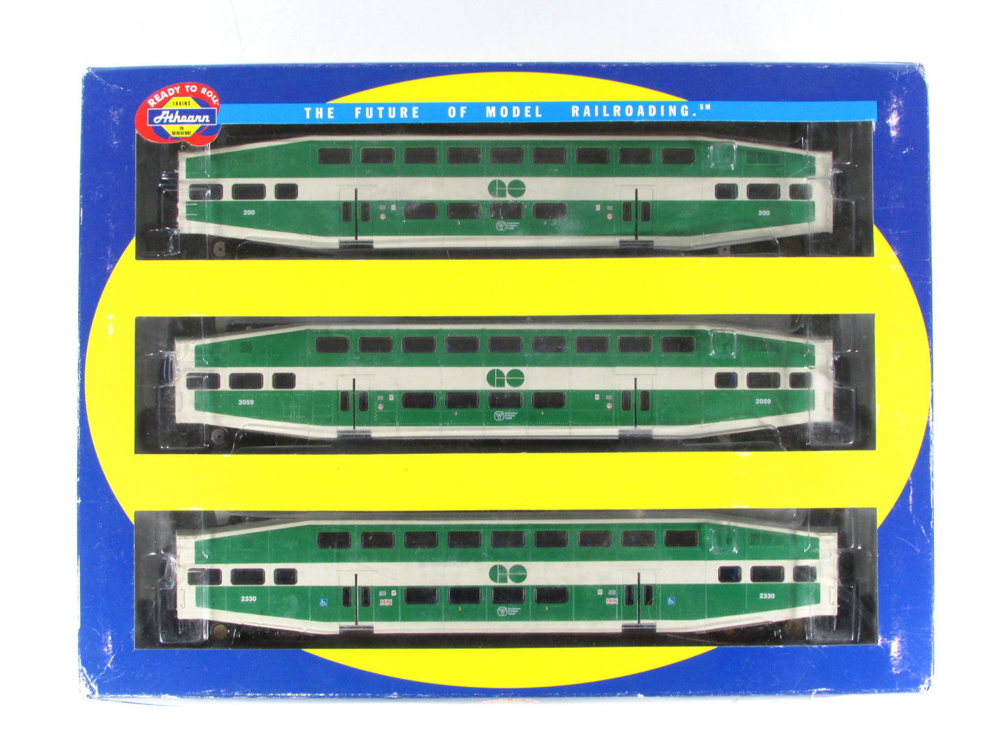 HO Scale ***GO TRANSIT*** Bombardier Bi-Level Commuter Car 3-Set - Athearn 2581