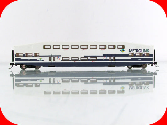 N Scale ***METROLINK*** Bi-Level Bombardier Coach #143 - Athearn 26013 **RARE