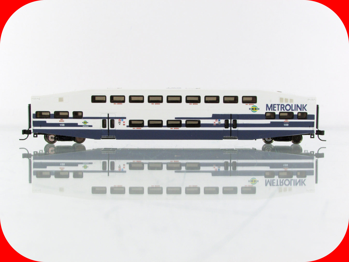 N Scale ***METROLINK*** Bi-Level Bombardier Coach #159 - Athearn 25411 **RARE