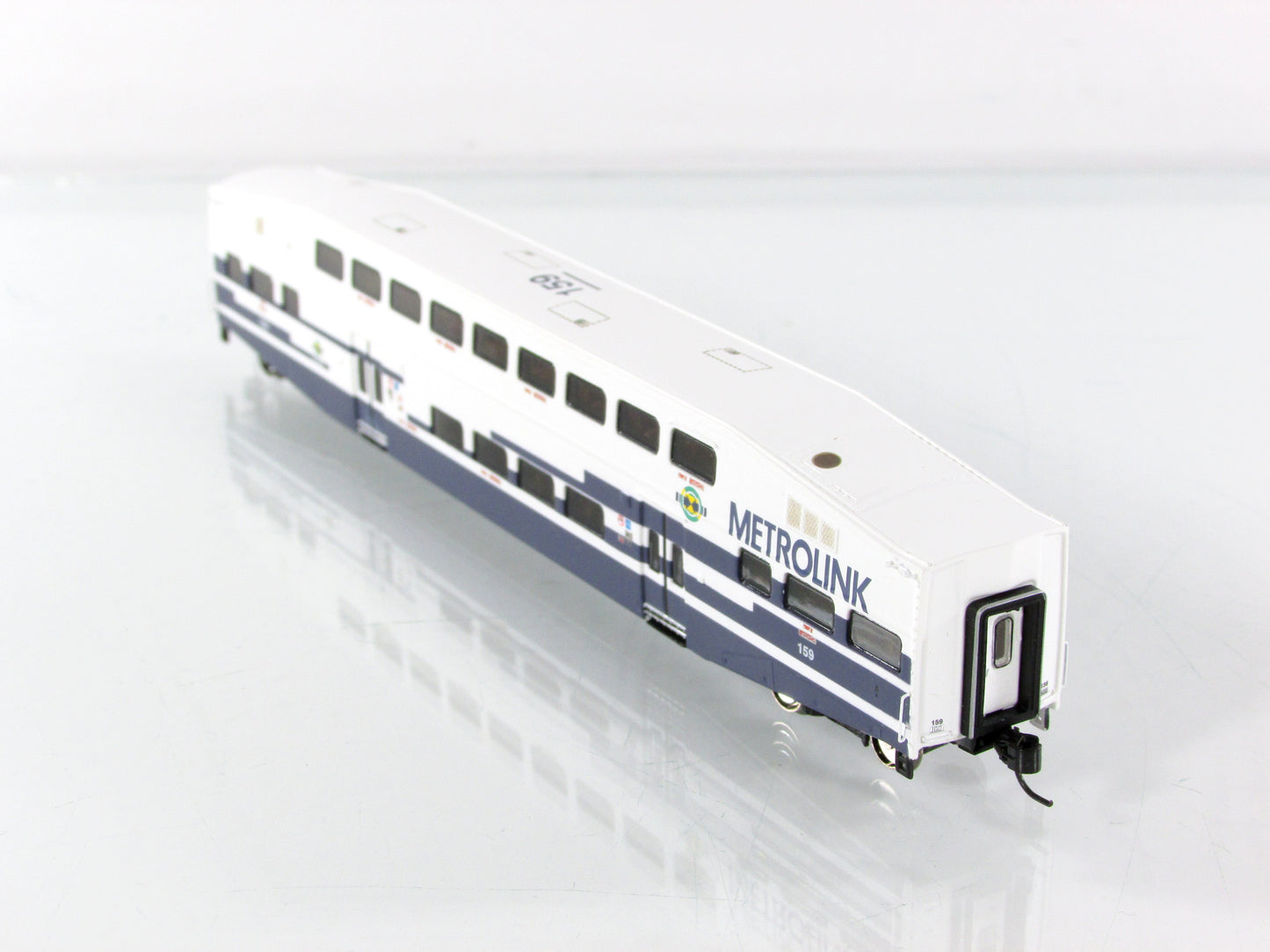 N Scale ***METROLINK*** Bi-Level Bombardier Coach #159 - Athearn 25411 **RARE
