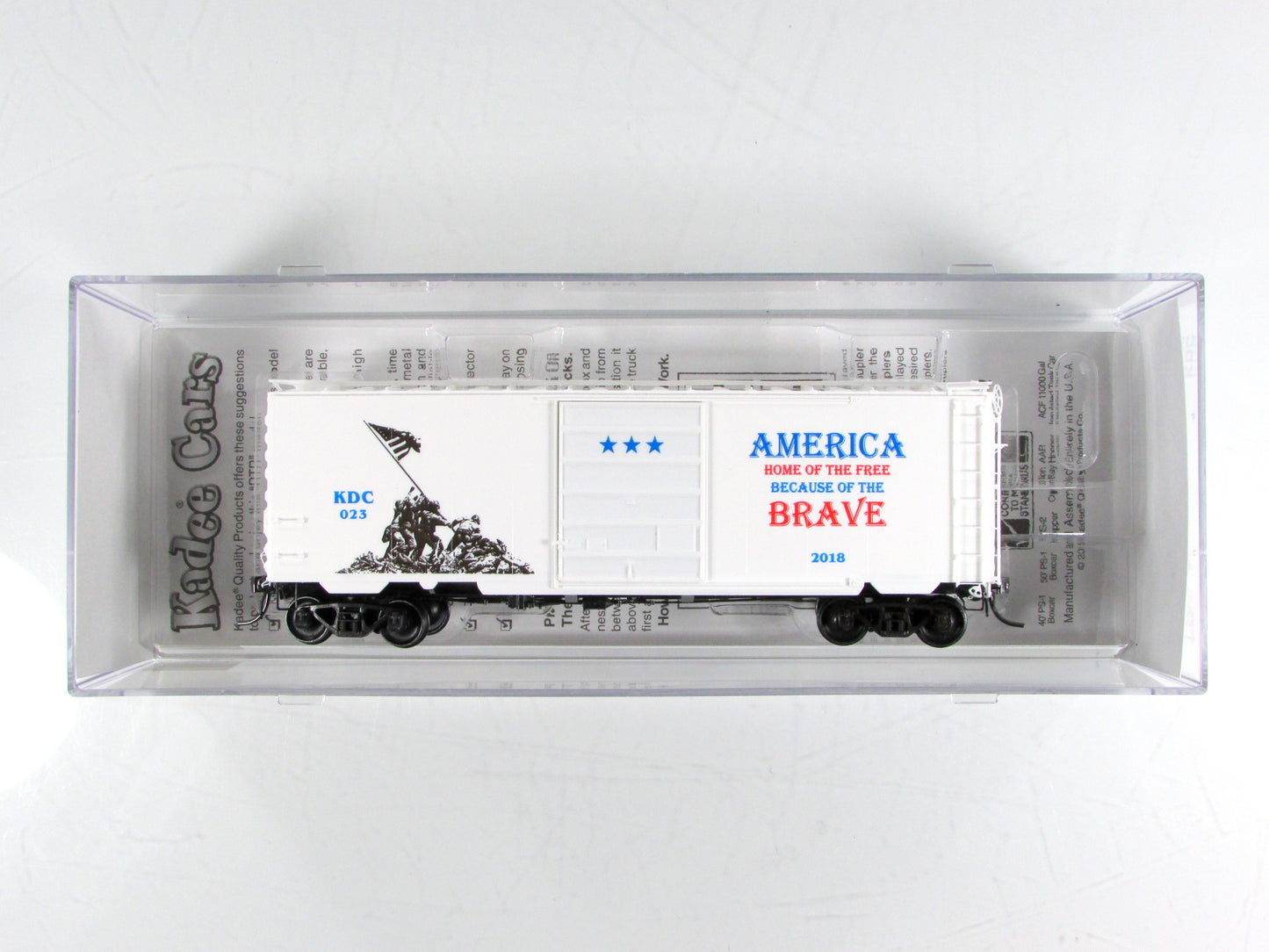 HO Scale ***AMERICA, HOME of the FREE, BRAVE*** Box Car - Kadee Special 6923