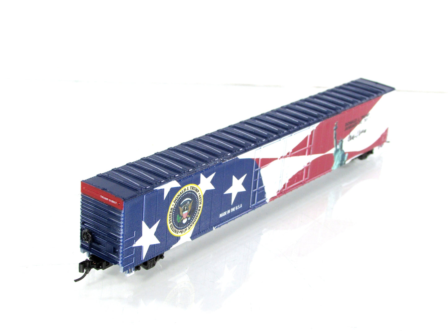 N Scale **DONALD TRUMP 45** Presidential 86' Box Car, 2017 - Con Cor, MTL Cplrs