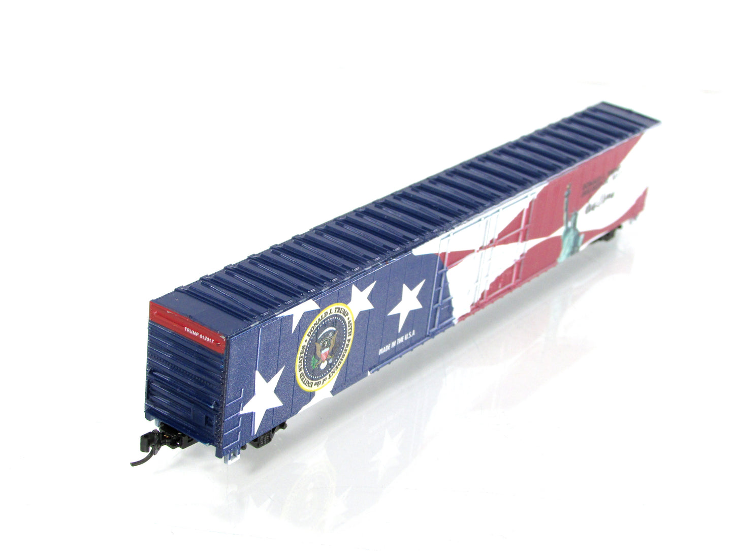 N Scale **DONALD TRUMP 45** Presidential 86' Box Car, 2017 - Con Cor, MTL Cplrs