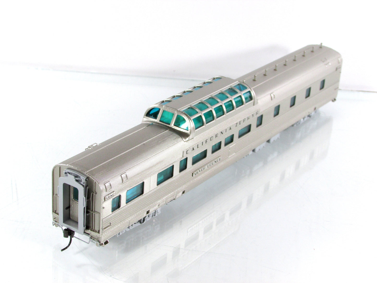 HO Scale ***CB&Q CA ZEPHYR*** SILVER LOUNGE Dome #251 - Broadway 1500, Lighted