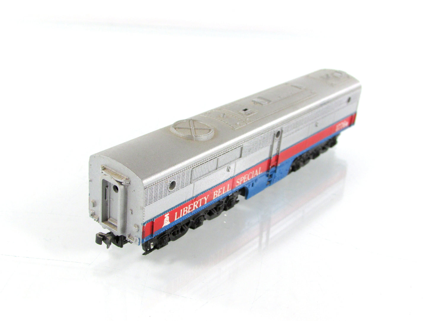 N Scale *LIBERTY BELL SPECIAL* PB-1 Dummy Diesel 1776B - Con-Cor, Knuckle Cplrs