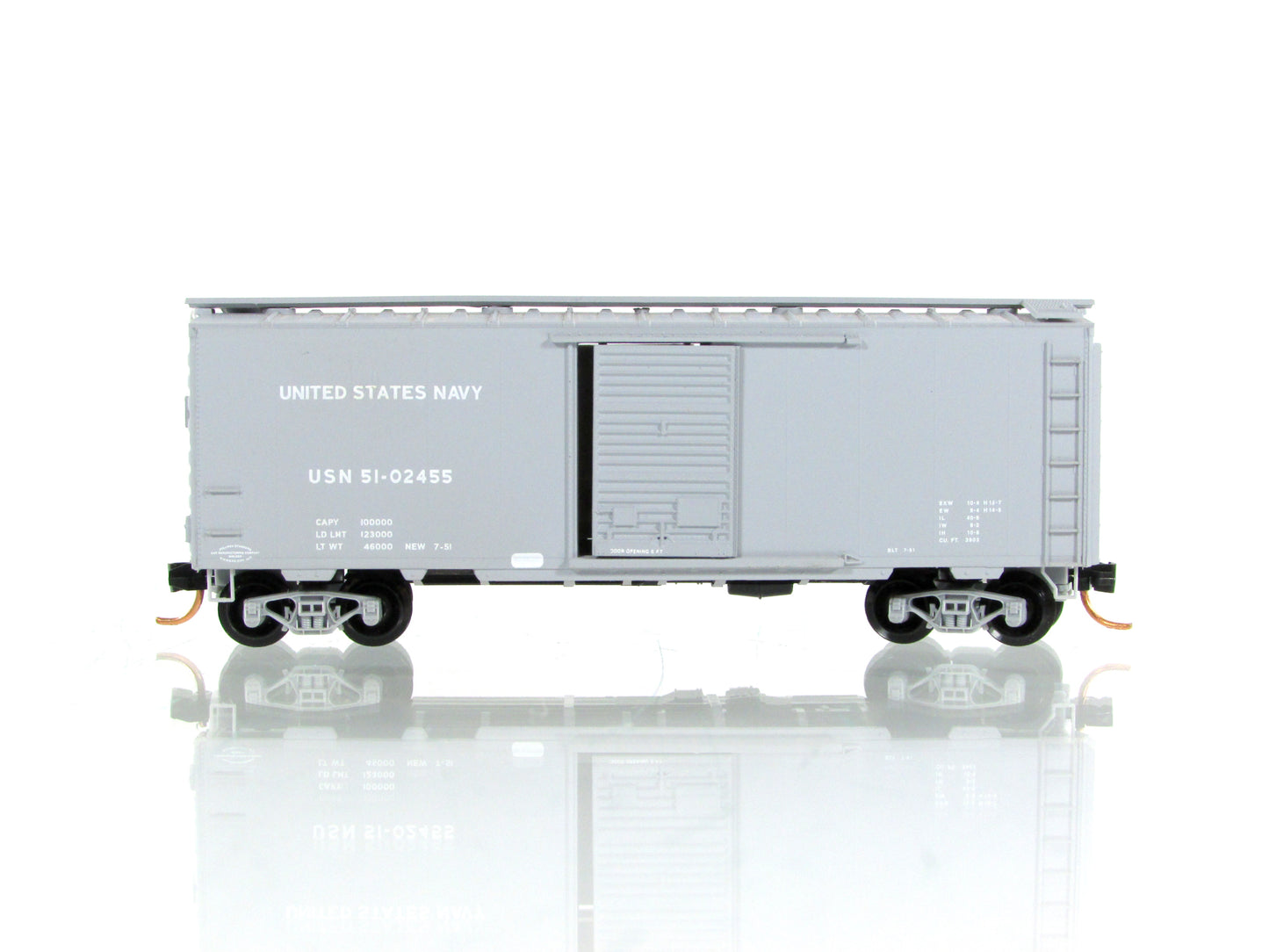 N Scale ***US NAVY*** 40' Box Car - USN 51-02455 - Micro Trains 02000467 **RARE