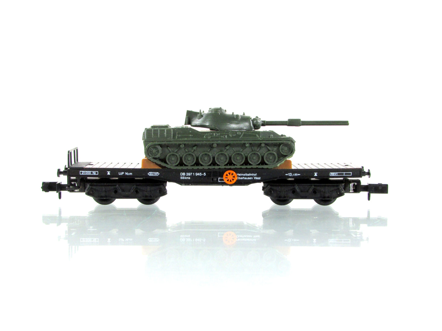 N Scale ***DEUTSCHE BAHN*** Flat Car w/ German Army Leopard Tank - Arnold 4970