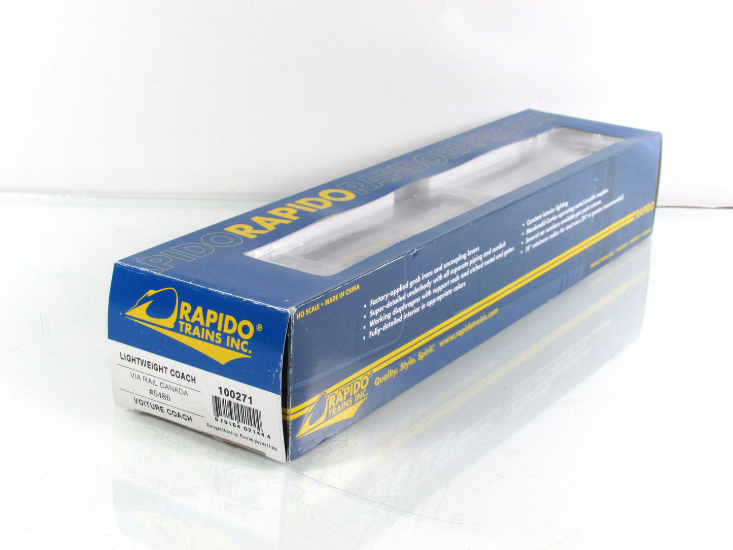 HO Scale *VIA RAIL CANADA* Passenger Coach #5486 - Rapido 100271, Lighted *RARE