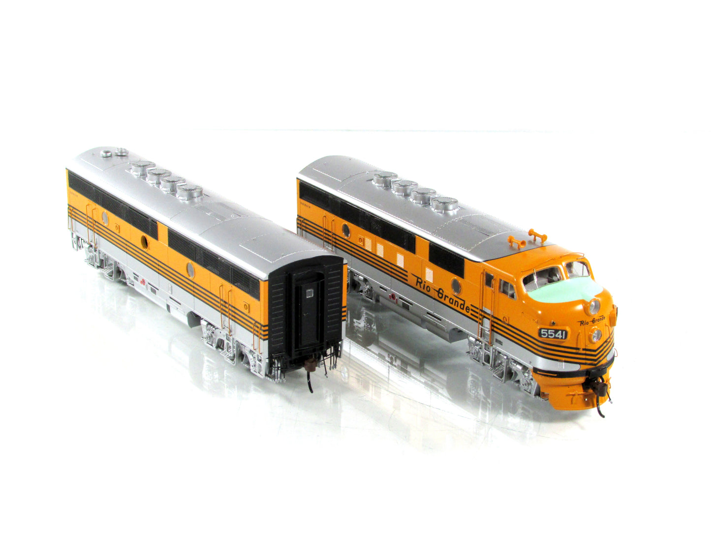 HO Scale ***DENVER & RIO GRANDE*** F7A-F7B --Athearn G22627 w/ DCC Tsunami Sound