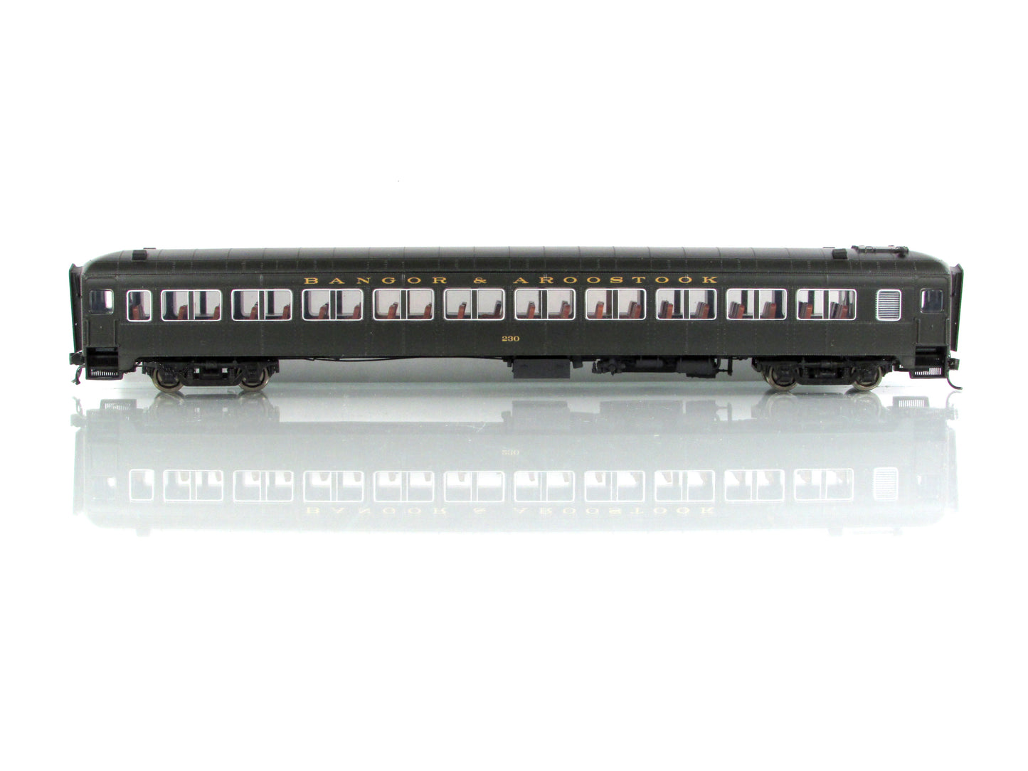 HO Scale *BANGOR AROOSTOOK* Osgood Bradley Coach #230 - Rapido 109059, Lighted