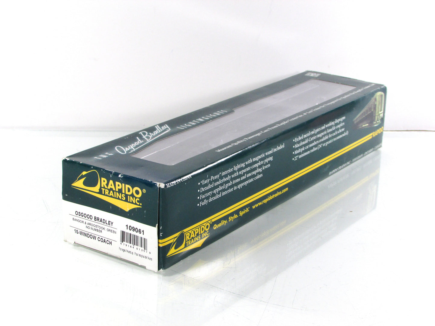 HO Scale ***BANGOR AROOSTOOK*** Osgood Bradley Coach --- Rapido 109061, Lighted