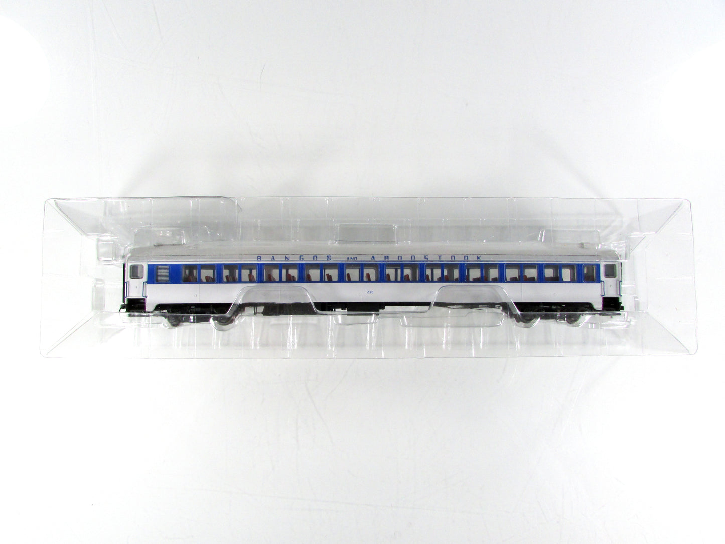 HO Scale *BANGOR AROOSTOOK* Osgood Bradley Coach #230 -Rapido 109065-2, Lighted