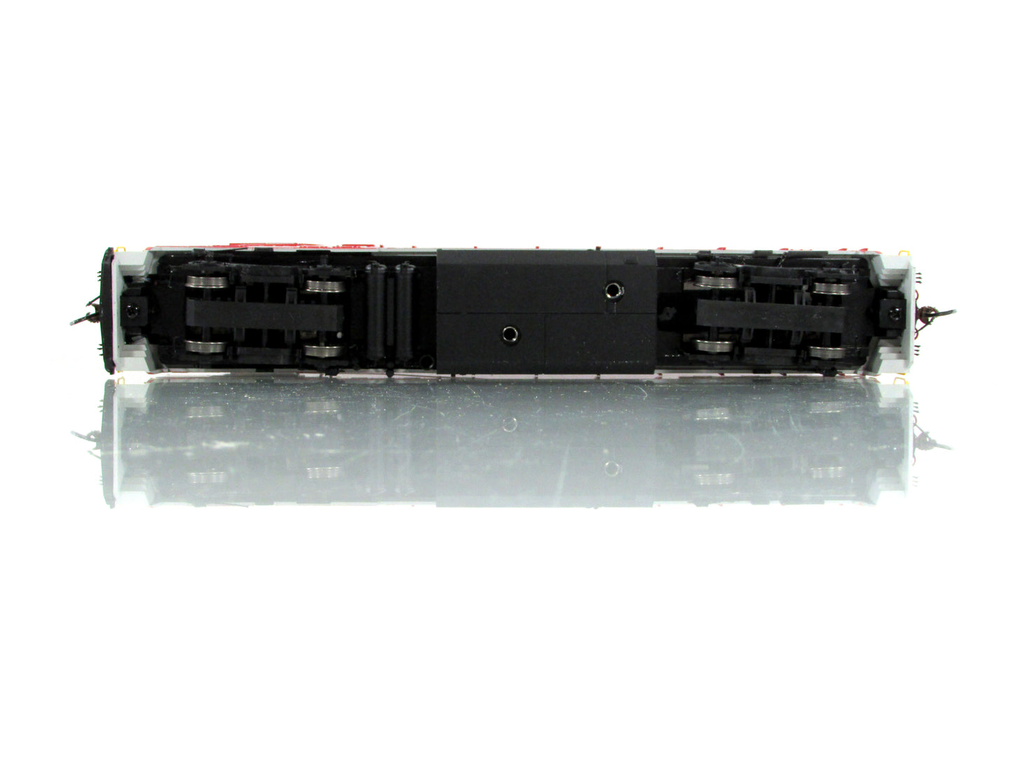 HO Scale **RJ CORMAN** Dash 8-40BW, NERR 573 - Atlas Master 10004313, DCC Ready
