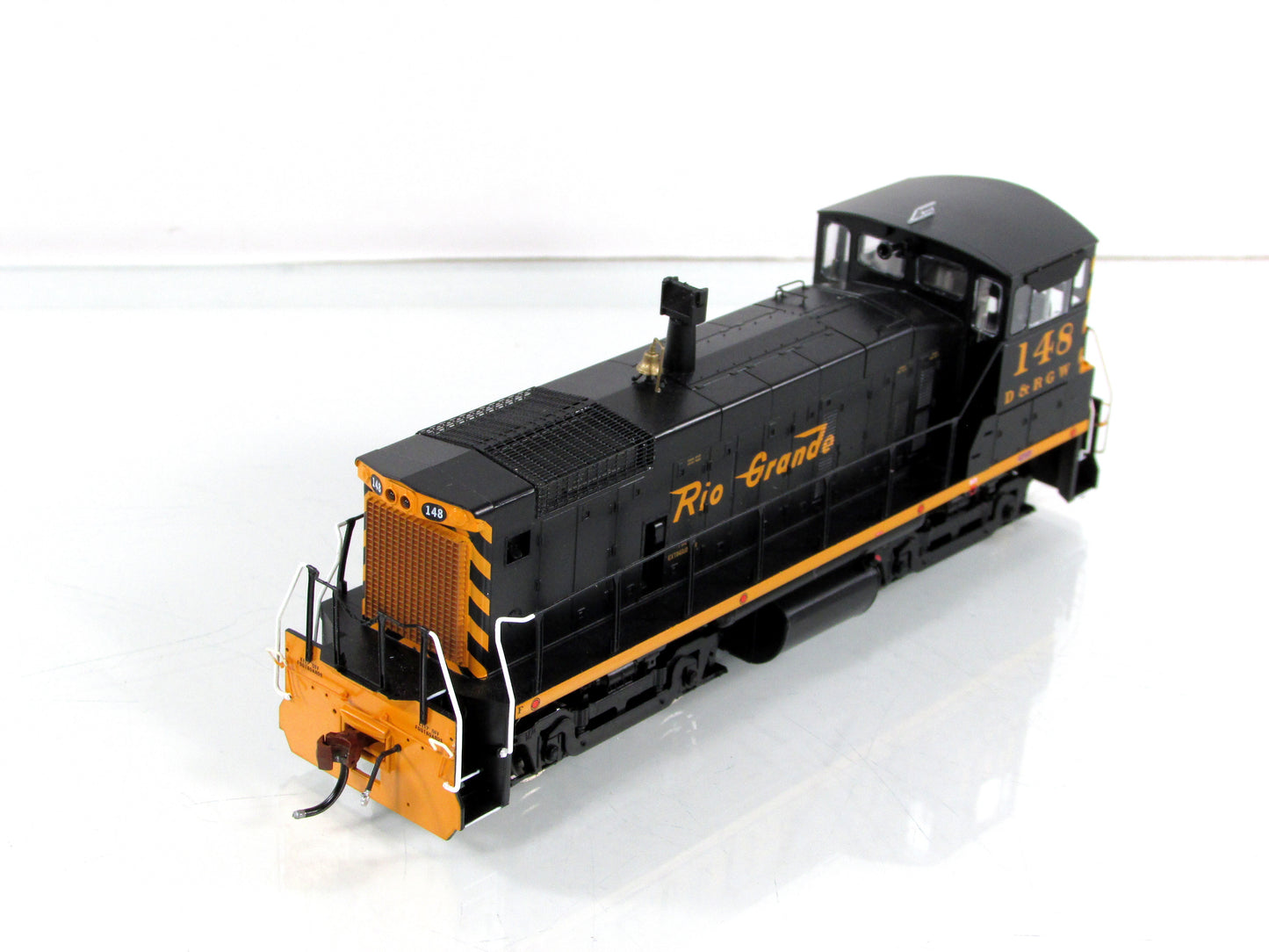 HO Scale **RIO GRANDE* SW1000 Switcher #148 - Athearn ATH86743, DCC-Sound Ready