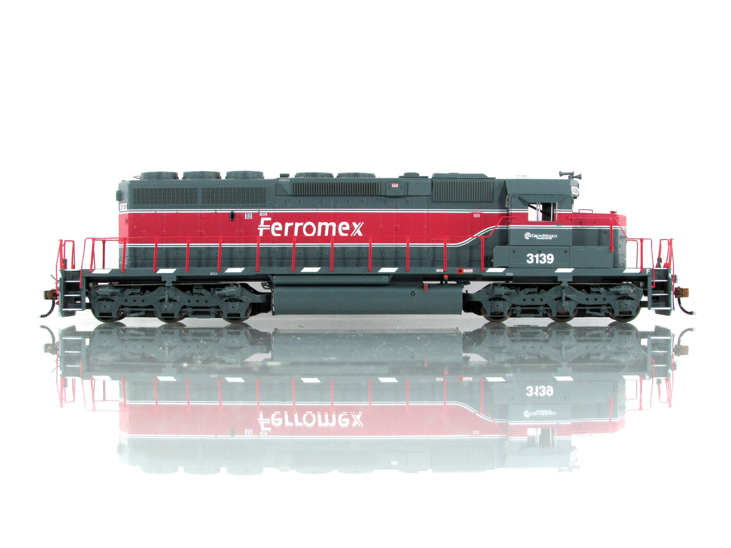 HO Scale **FERROMEX** SD40-2 Locomotive, FXE 3139 - Athearn ATH72018, DCC Ready