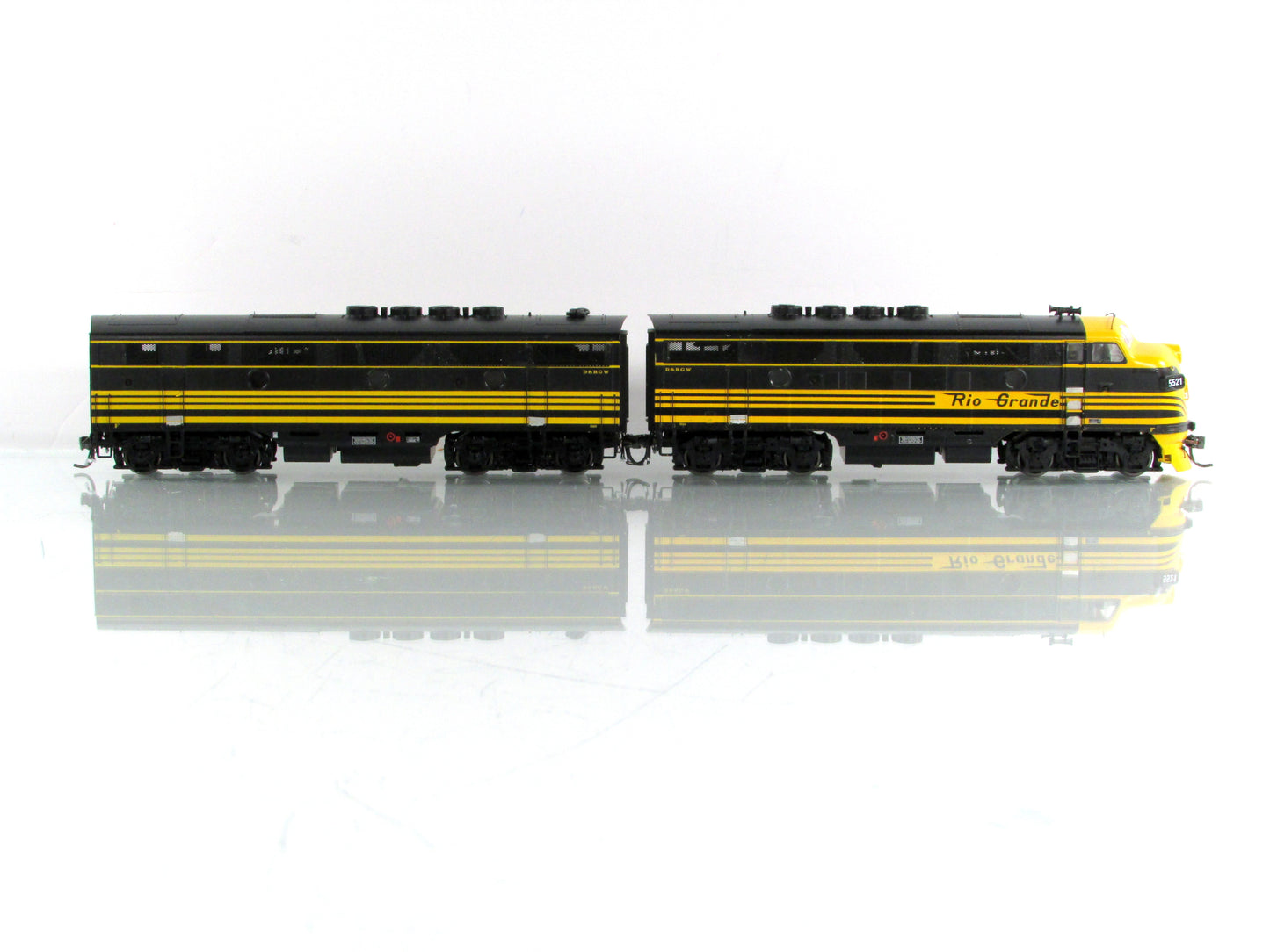 HO Scale **DENVER & RIO GRANDE** F3A-F3B Locomotive Set - Athearn G22334 w/ DCC