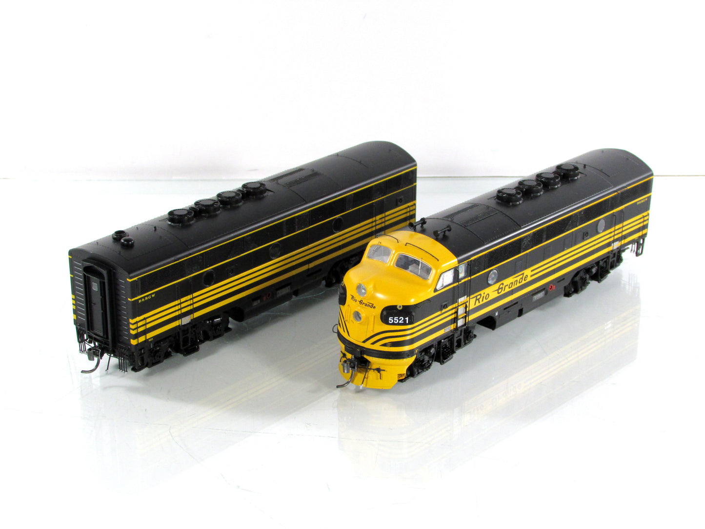 HO Scale **DENVER & RIO GRANDE** F3A-F3B Locomotive Set - Athearn G22334 w/ DCC