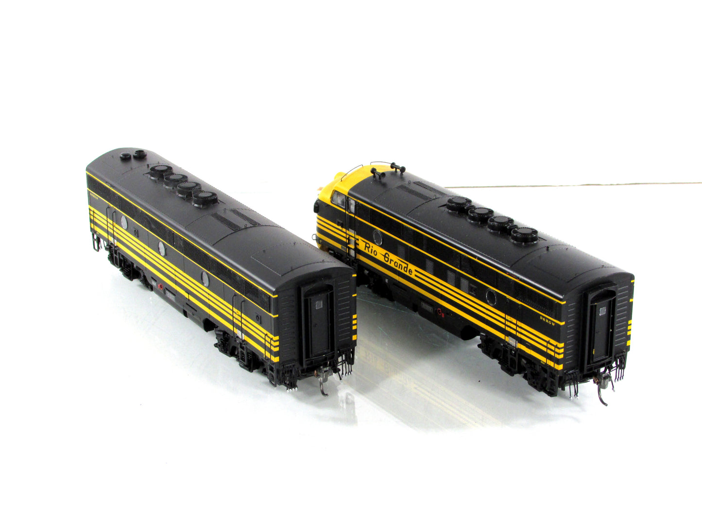 HO Scale **DENVER & RIO GRANDE** F3A-F3B Locomotive Set - Athearn G22334 w/ DCC