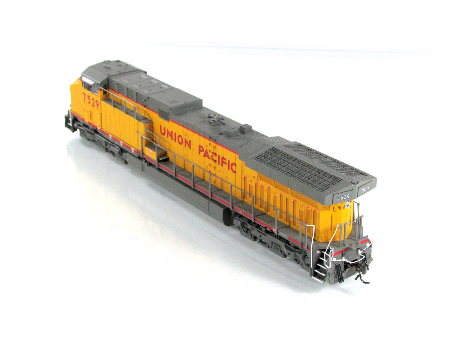 HO Scale *UNION PACIFIC* AC6000 Locomotive #7529 - Broadway 1686, DCC QSI Sound