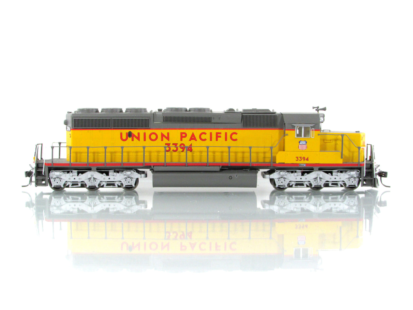 HO Scale **UNION PACIFIC** SD40-2 Snoot Nose #3394 - Intermountain 49342 w/ DCC