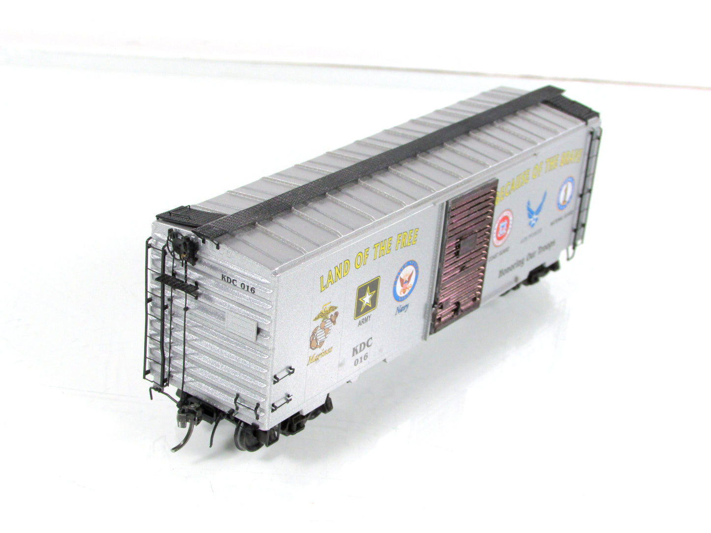 HO Scale **LAND of the FREE** Honoring Our Troops Box Car - Kadee Special 6916