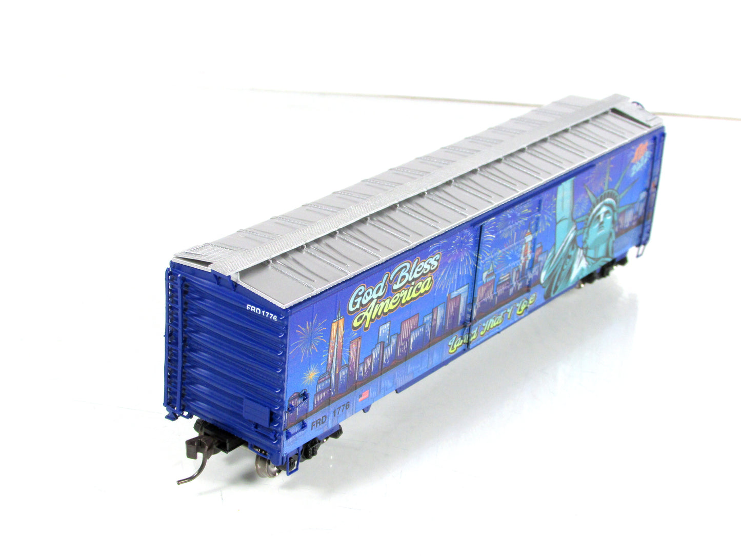 HO Scale ***GOD BLESS AMERICA*** 4th of July Box Car, FRD 1776 - Atlas 20006877