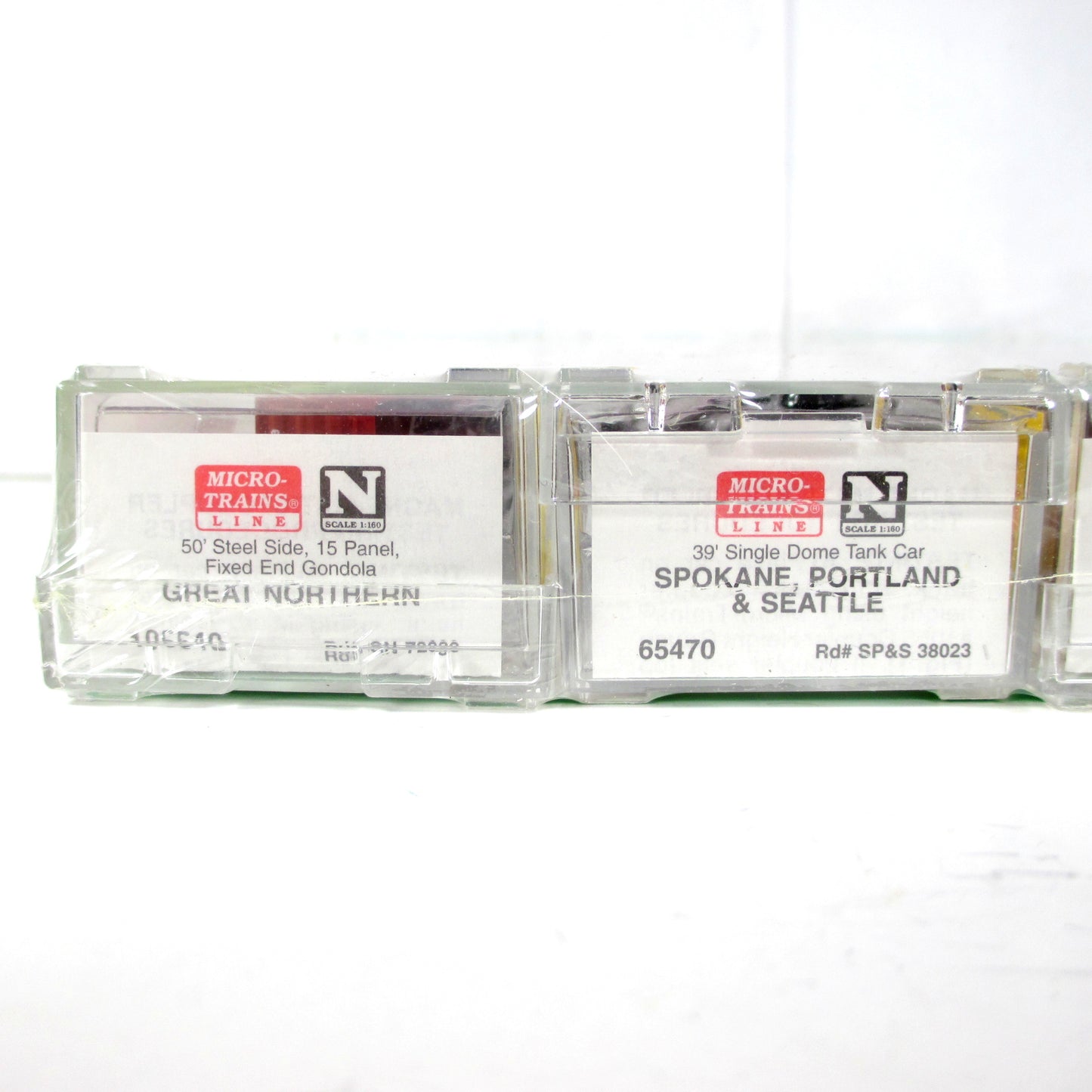 N Scale ***CB&Q, GN, NP, SP&S*** Fallen Flags 4-Pack Set --- Micro Trains 23252