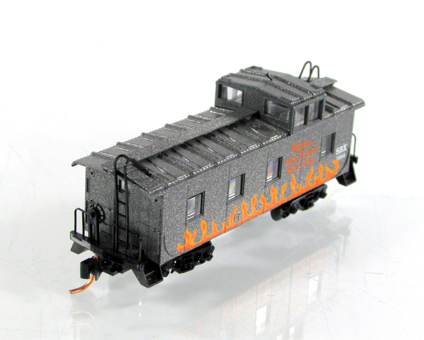N Scale **SMOKEY BEAR** Forest Fire Prevention Caboose -- Micro Trains 10000260