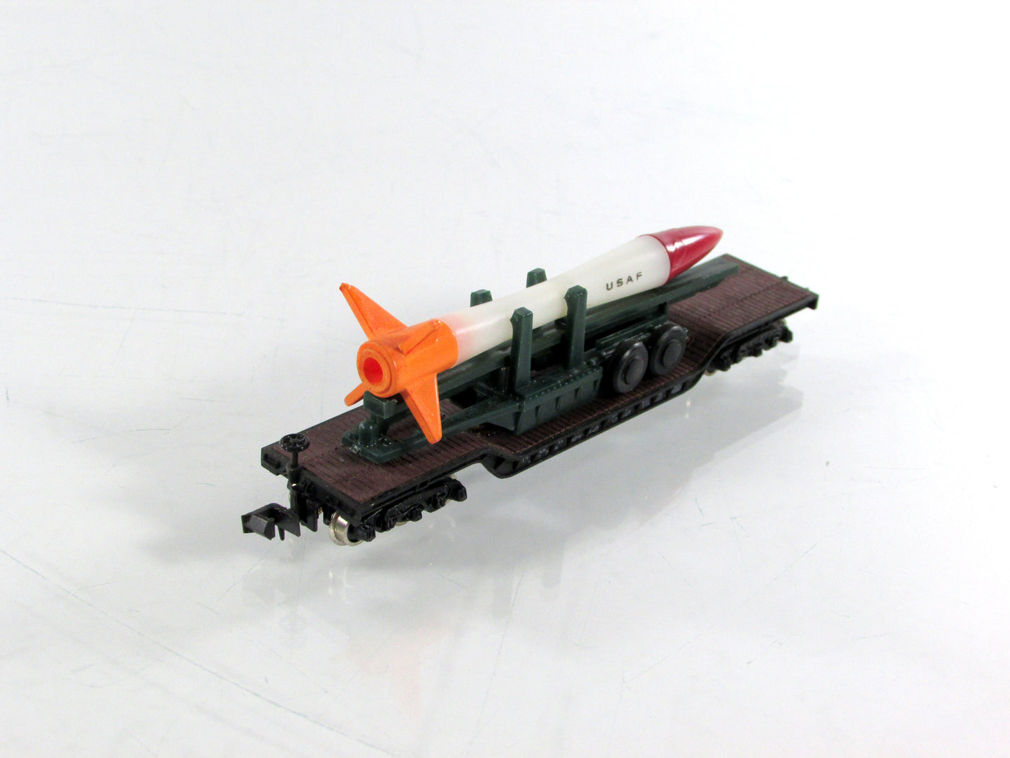 N Scale **US AIR FORCE** Missile Load on Heavyweight Flat, N&W - Bachmann *RARE