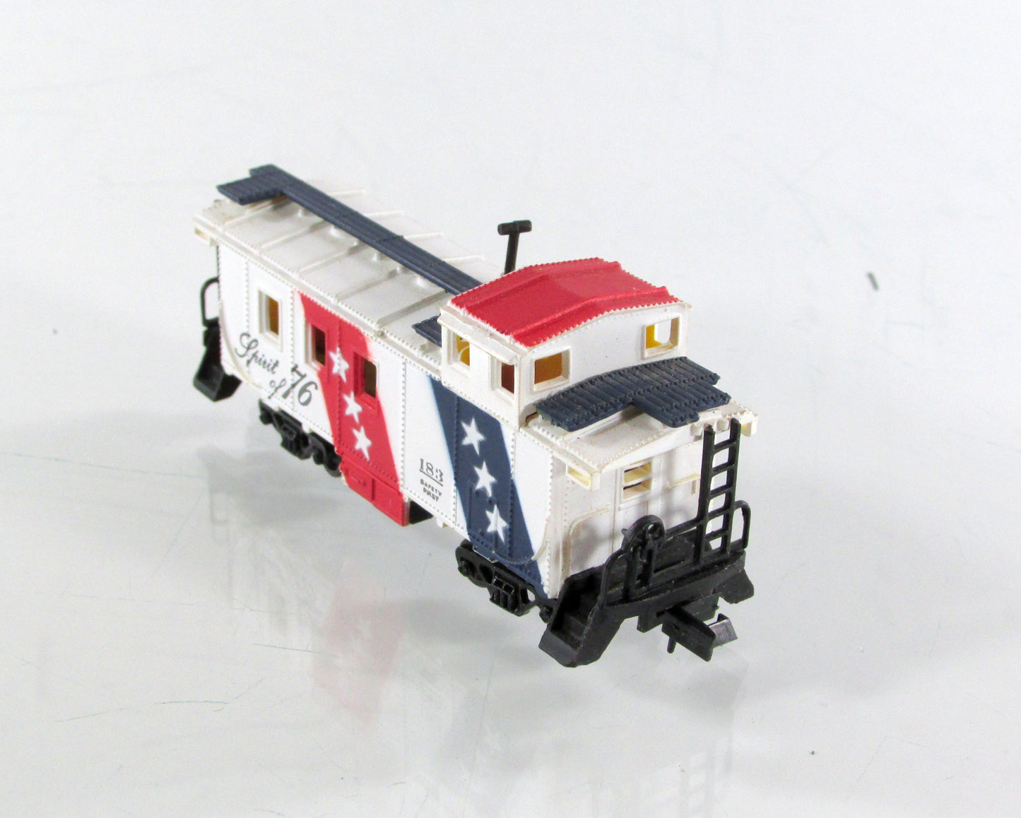 N Scale AMERICAN BICENTENNIAL **Spirit of 76** Cupola Caboose - Bachmann 5412