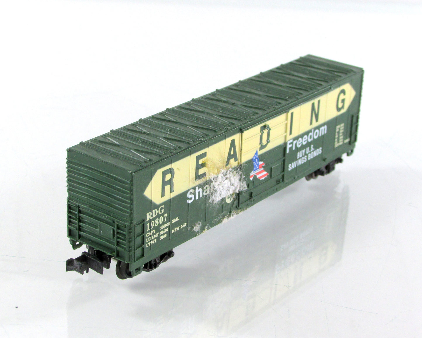 N Scale **READING -- SHARE In FREEDOM** 50' Box Car, RDG 19807 - Bev-Bel 10038