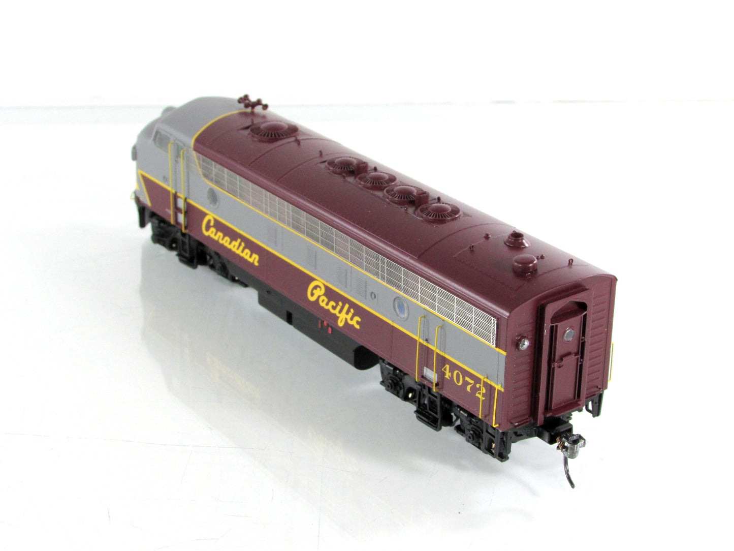 HO Scale ***CANADIAN PACIFIC*** FP7 #4072 - Intermountain 49938S, QSI DCC Sound