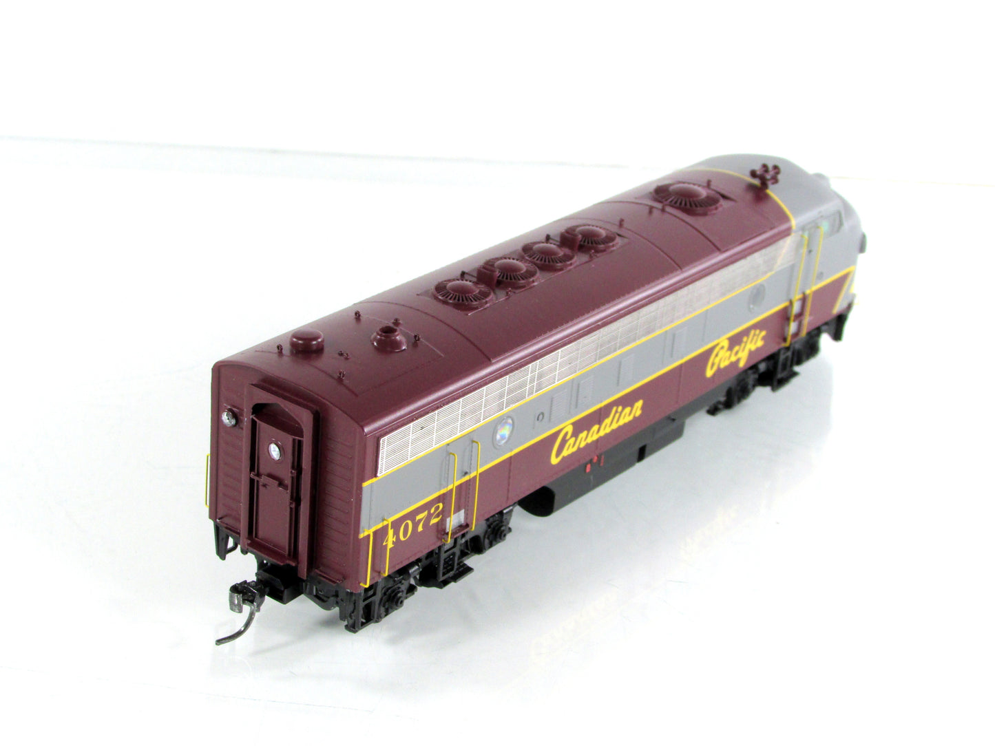 HO Scale ***CANADIAN PACIFIC*** FP7 #4072 - Intermountain 49938S, QSI DCC Sound
