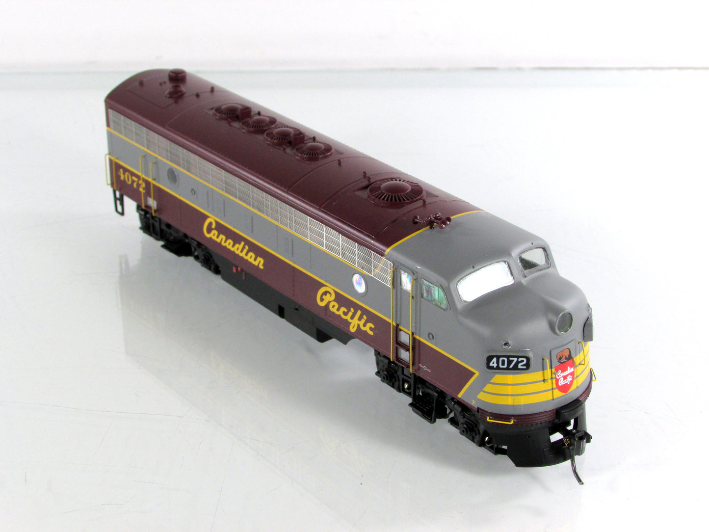 HO Scale ***CANADIAN PACIFIC*** FP7 #4072 - Intermountain 49938S, QSI DCC Sound