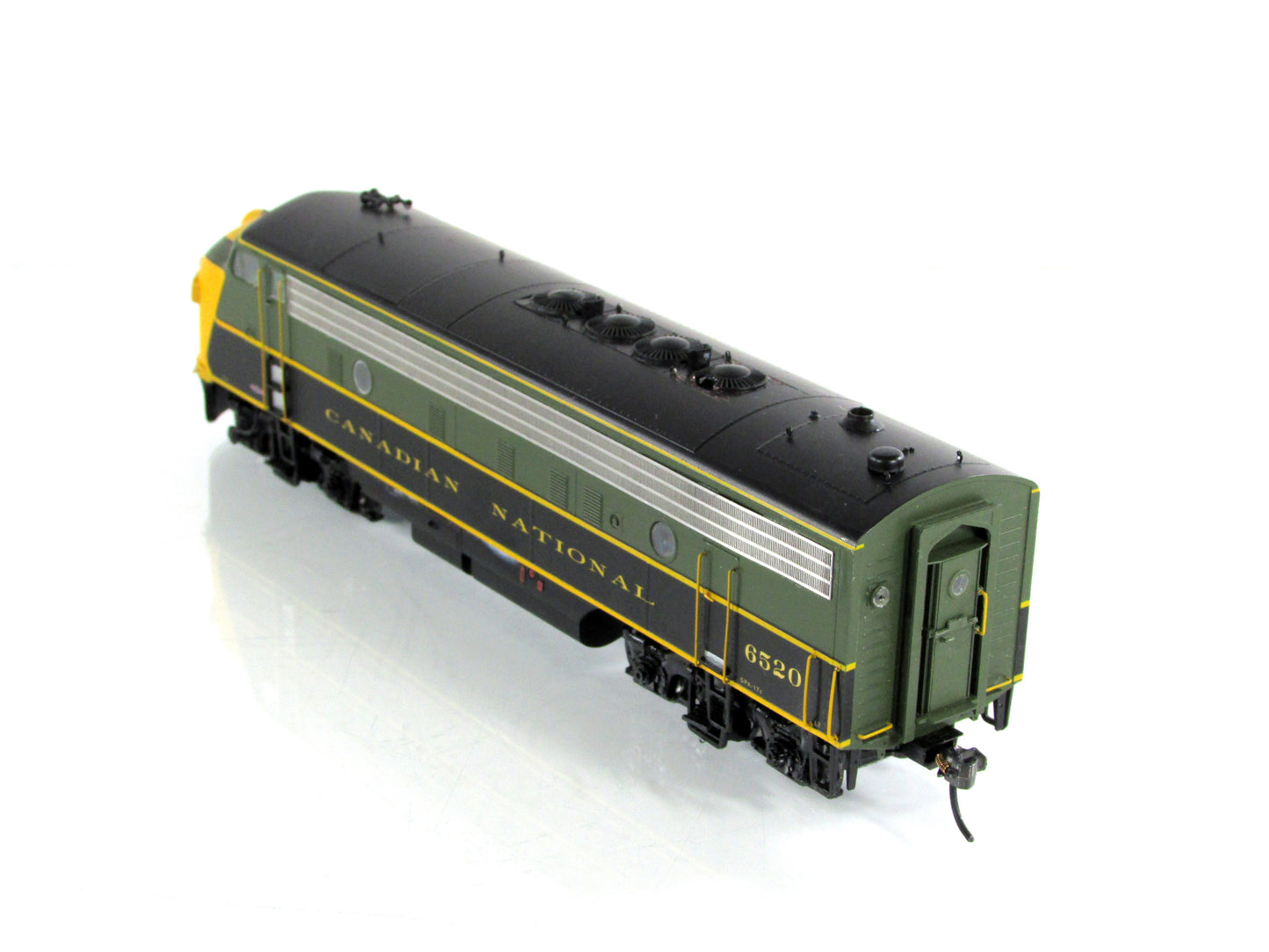 HO Scale ***CANADIAN NATIONAL*** FP9A #6520 - Intermountain 49987-04, DCC Ready