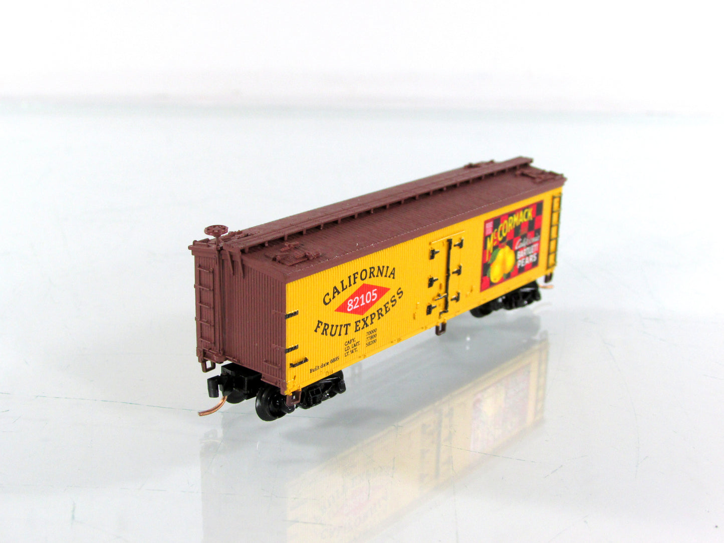N Scale *CALIFORNIA FRUIT EXPRESS* McCormack Pears #82105, Micro Trains Special