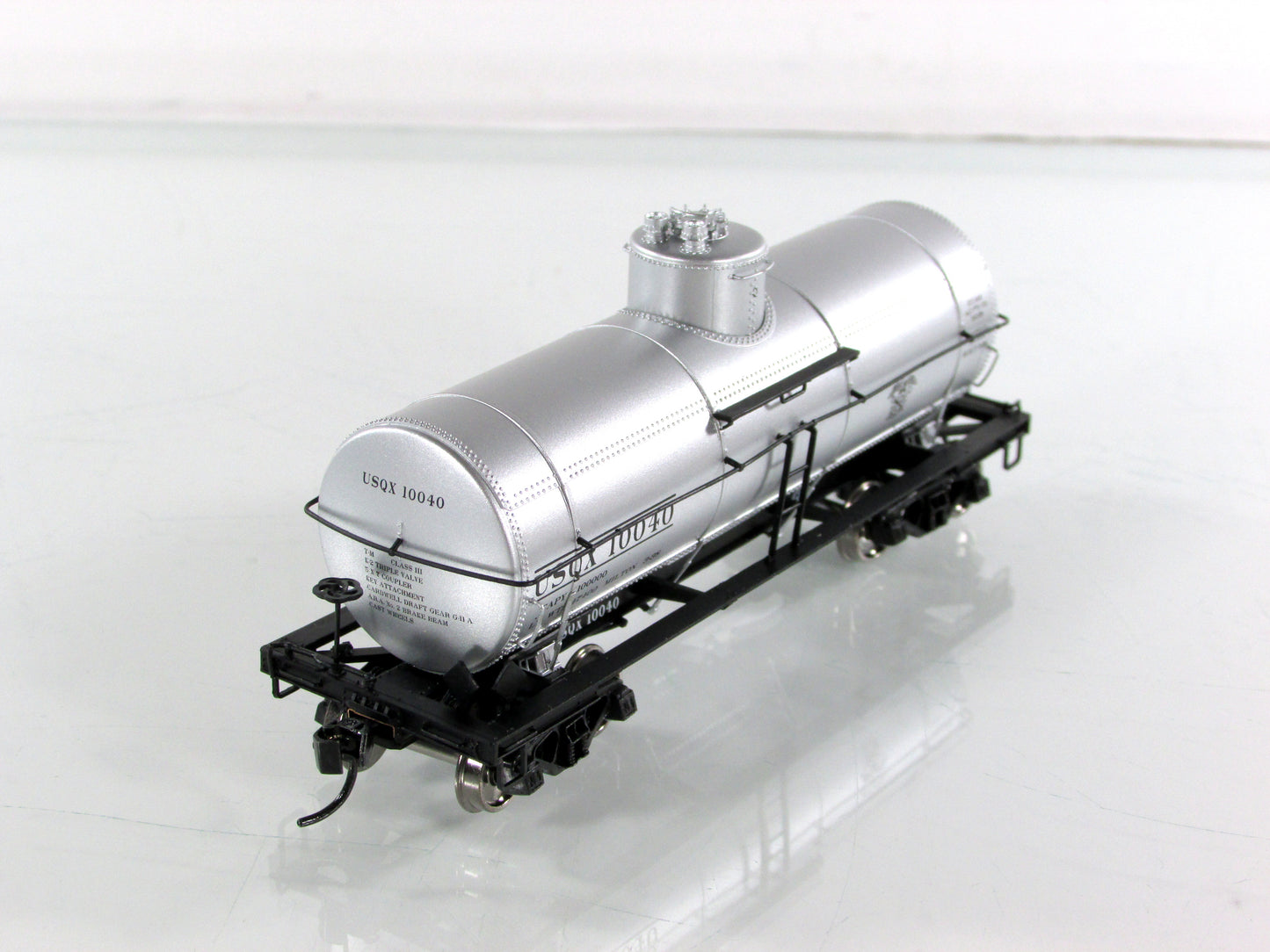 HO Scale **WAR DEPARTMENT** Military Tank Car, USQX 10040 - Walthers 920-100525
