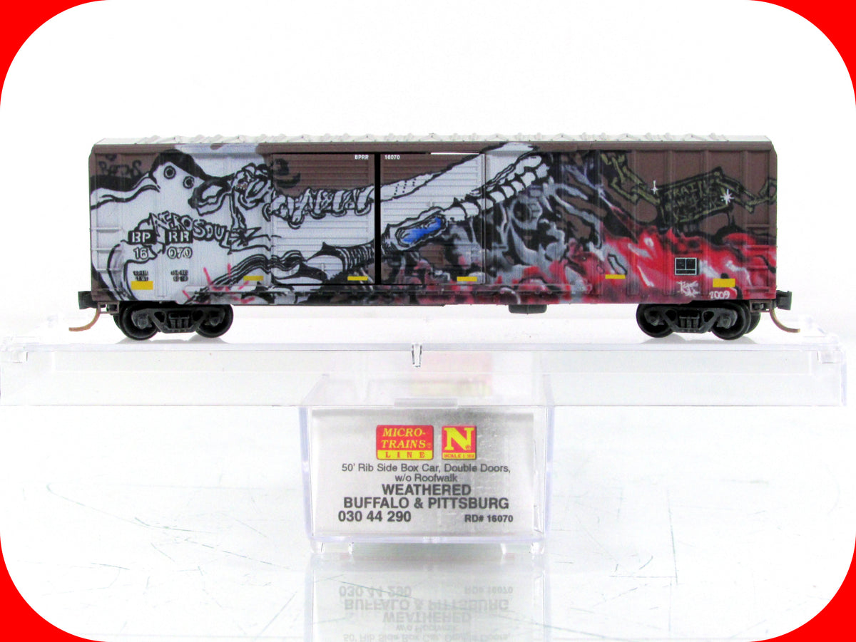 N Scale ***BUFFALO & PITTSBURGH** Shoe Graffiti Box Car - Micro Trains 03044290
