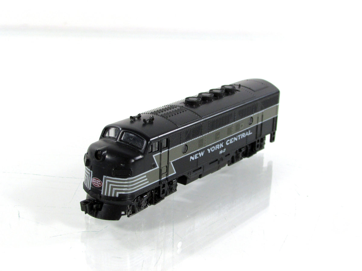 N Scale ***NEW YORK CENTRAL** F3-A Phase II Locomotive, NYC 1617 - Kato 176-075