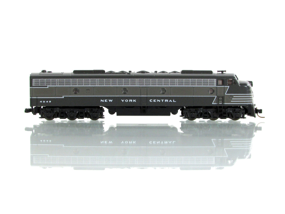 N Scale ***NEW YORK CENTRAL** E8/9 A Diesel Locomotive, NYC 4049 - Kato 176-253