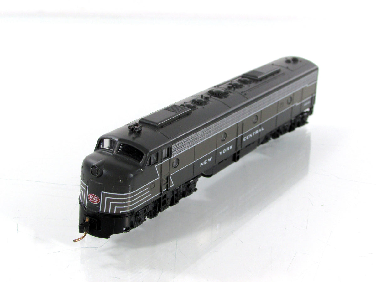 N Scale ***NEW YORK CENTRAL** E8/9 A Diesel Locomotive, NYC 4049 - Kato 176-253