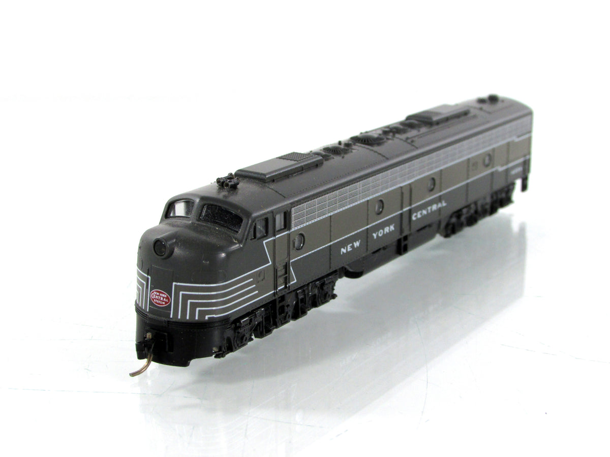 N Scale ***NEW YORK CENTRAL** E8/9 A Diesel Locomotive, NYC 4054 - Kato 176-254