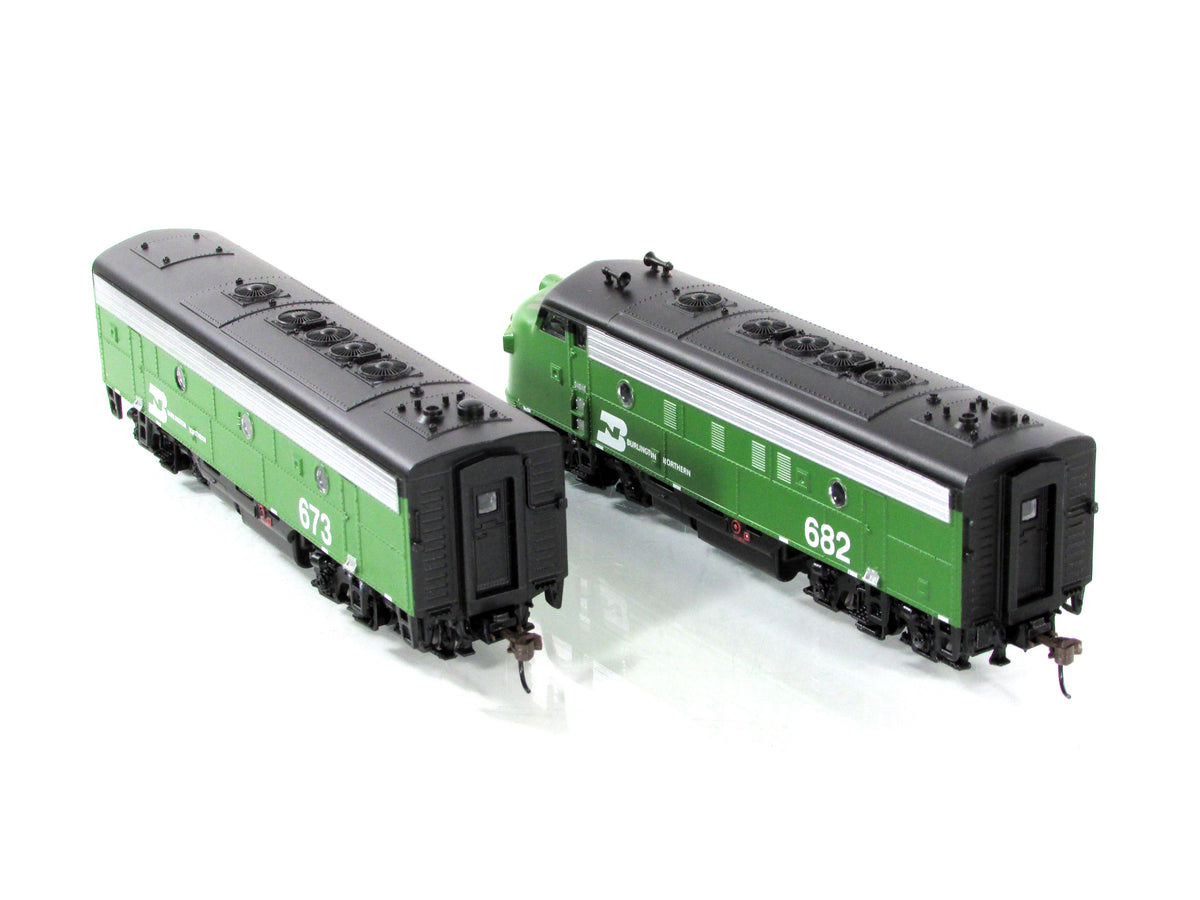 HO Scale **BURLINGTON NORTHERN** F3A-F3B Locomotives, BN 682,673 - Athearn 8032